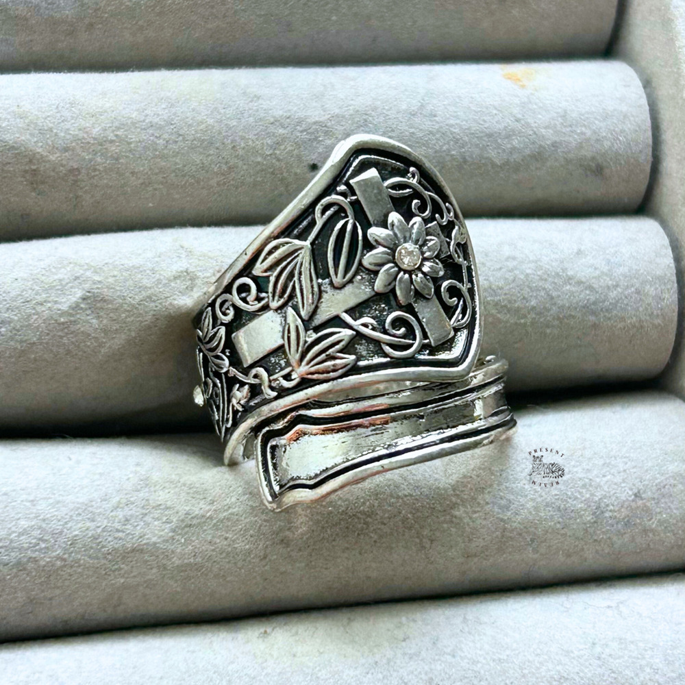 Spoon Ring Women – Vintage Cross & Flower Adjustable Chunky Y2K Jewelry